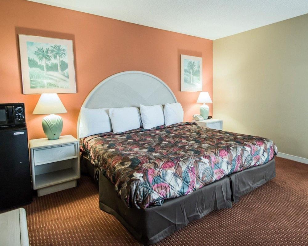 Rodeway Inn & Suites Haines City Extérieur photo