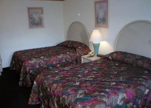 Rodeway Inn & Suites Haines City Chambre photo