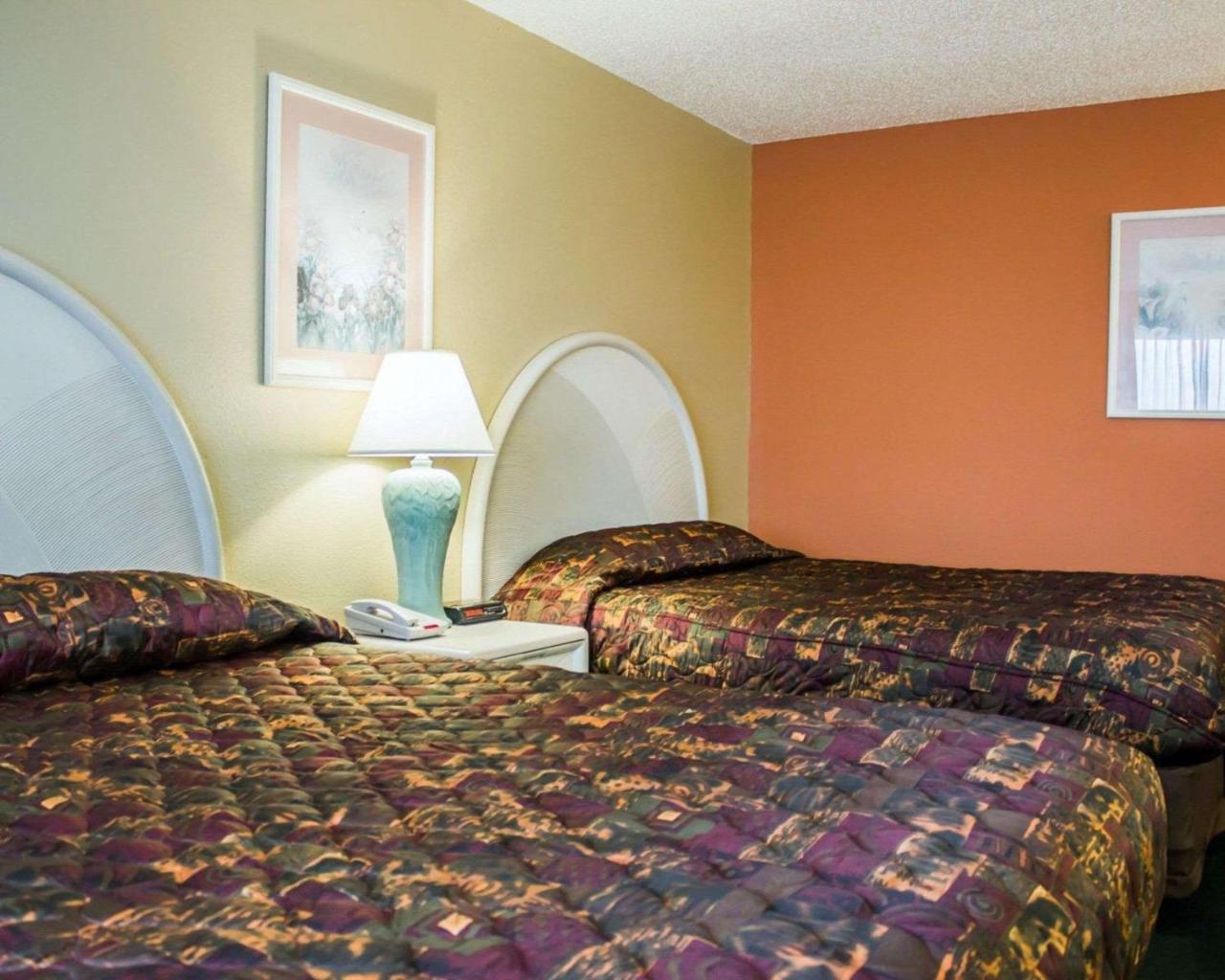 Rodeway Inn & Suites Haines City Extérieur photo